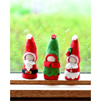 Christmas Peg Dolls Set - Santa Claus, Mrs Claus & Christmas Elf